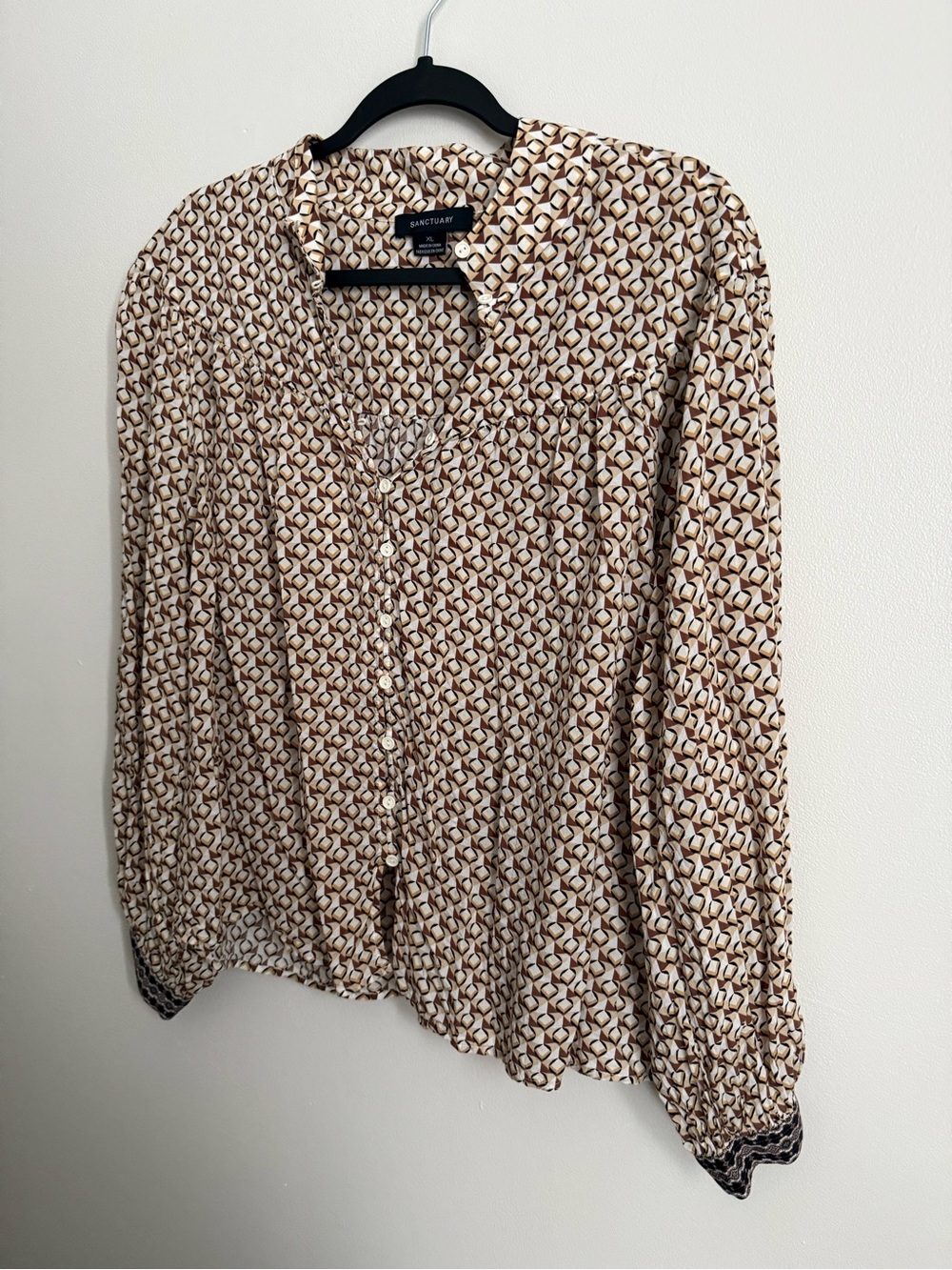 Sanctuary Brown and Cream Geometric Print Blouse